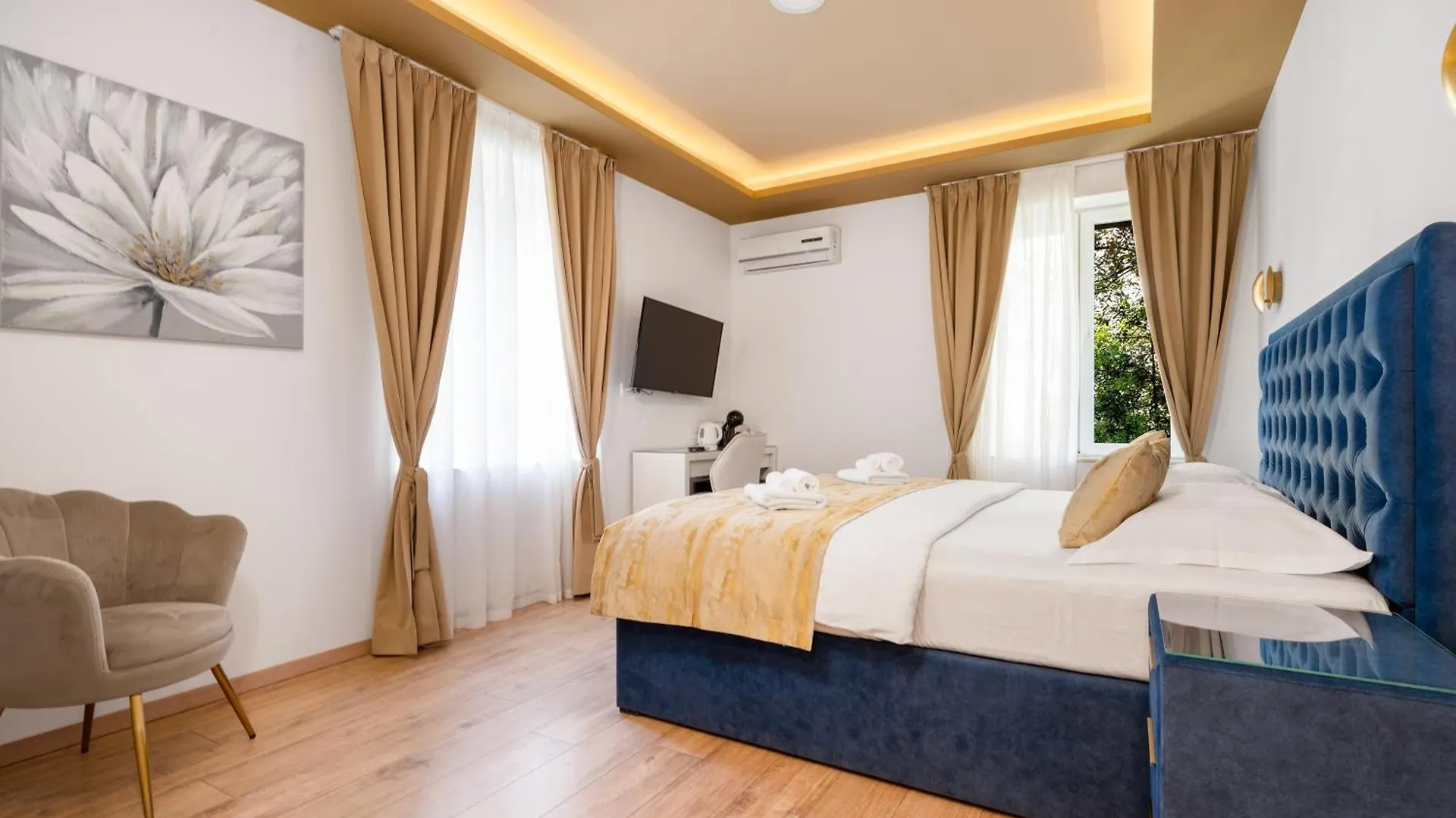 Luxury Rooms Floramye Split 4*,